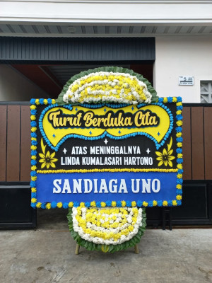 Papan Bunga Duka di Holuon