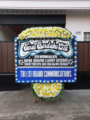 Papan Bunga Duka di Holuon